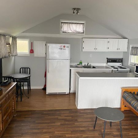 Merland Park Cottages And Motel بيكتون المظهر الخارجي الصورة