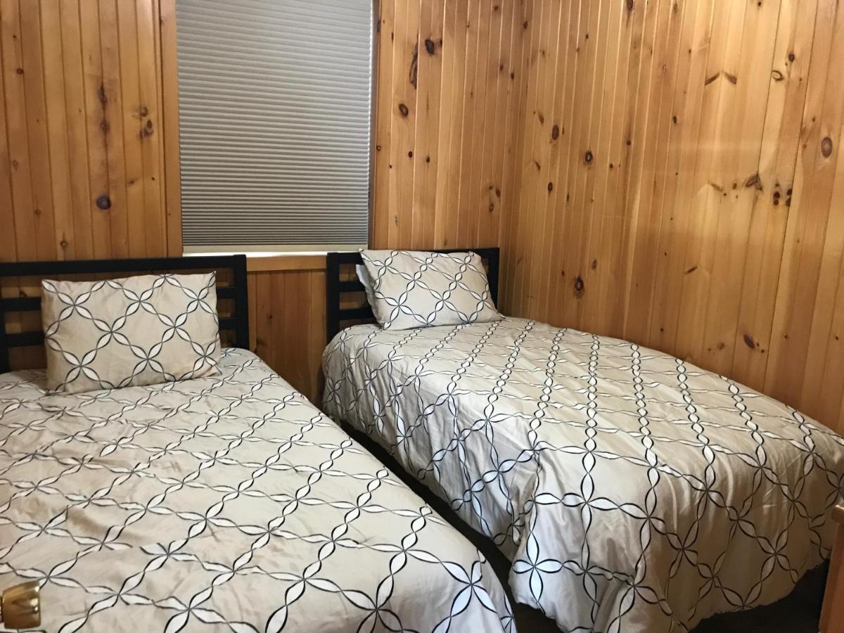 Merland Park Cottages And Motel بيكتون المظهر الخارجي الصورة