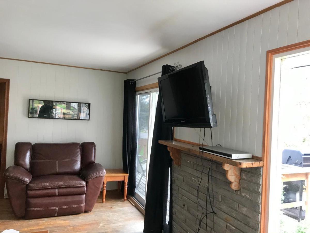 Merland Park Cottages And Motel بيكتون المظهر الخارجي الصورة