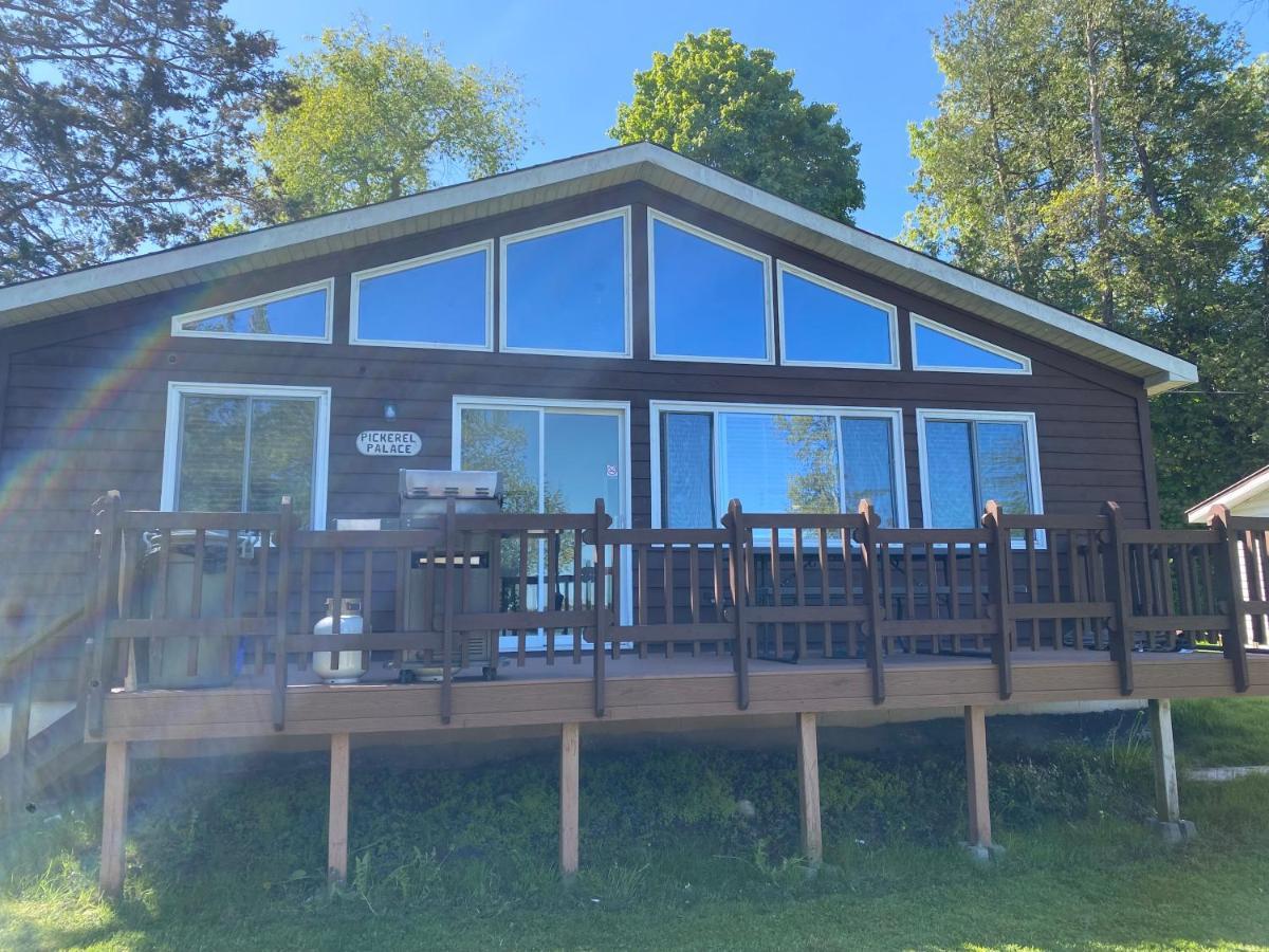 Merland Park Cottages And Motel بيكتون المظهر الخارجي الصورة