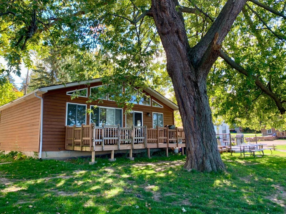 Merland Park Cottages And Motel بيكتون المظهر الخارجي الصورة