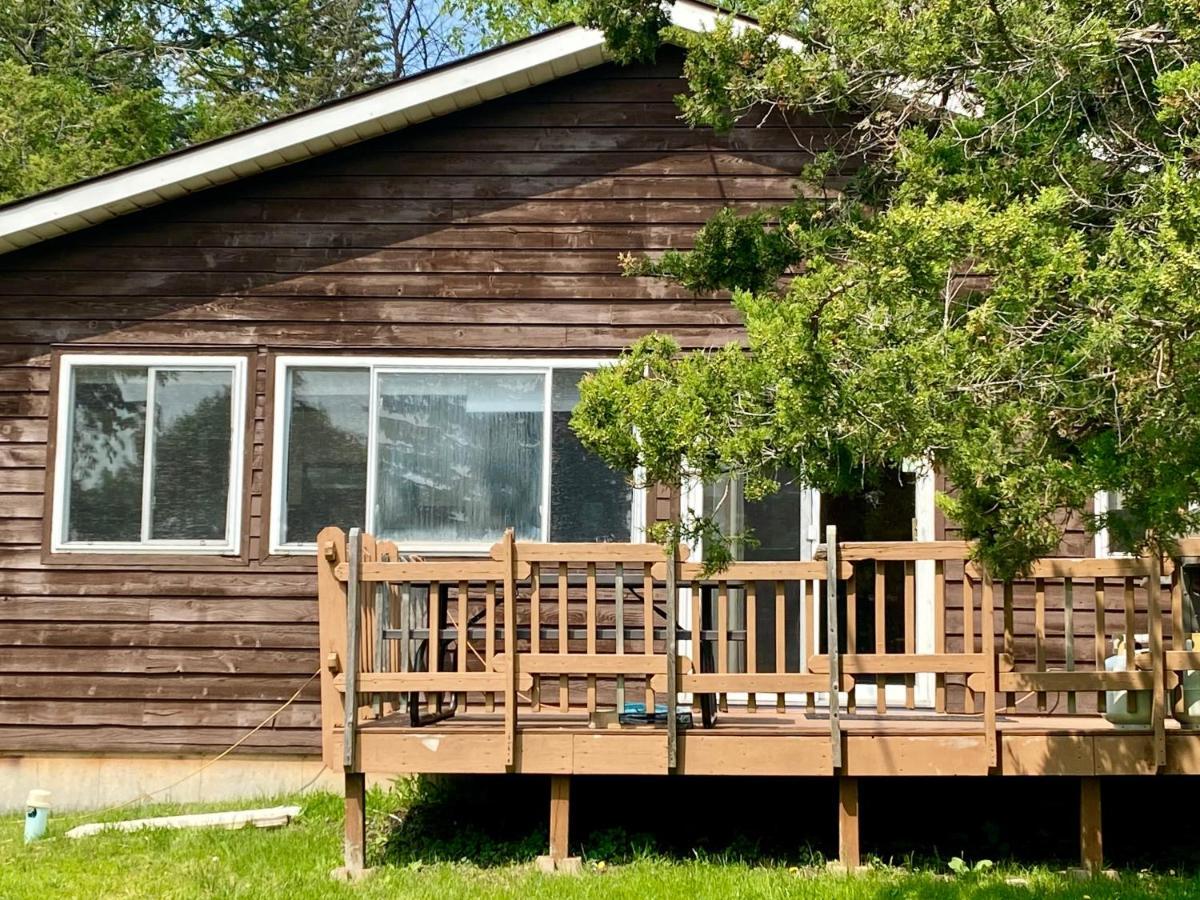 Merland Park Cottages And Motel بيكتون المظهر الخارجي الصورة
