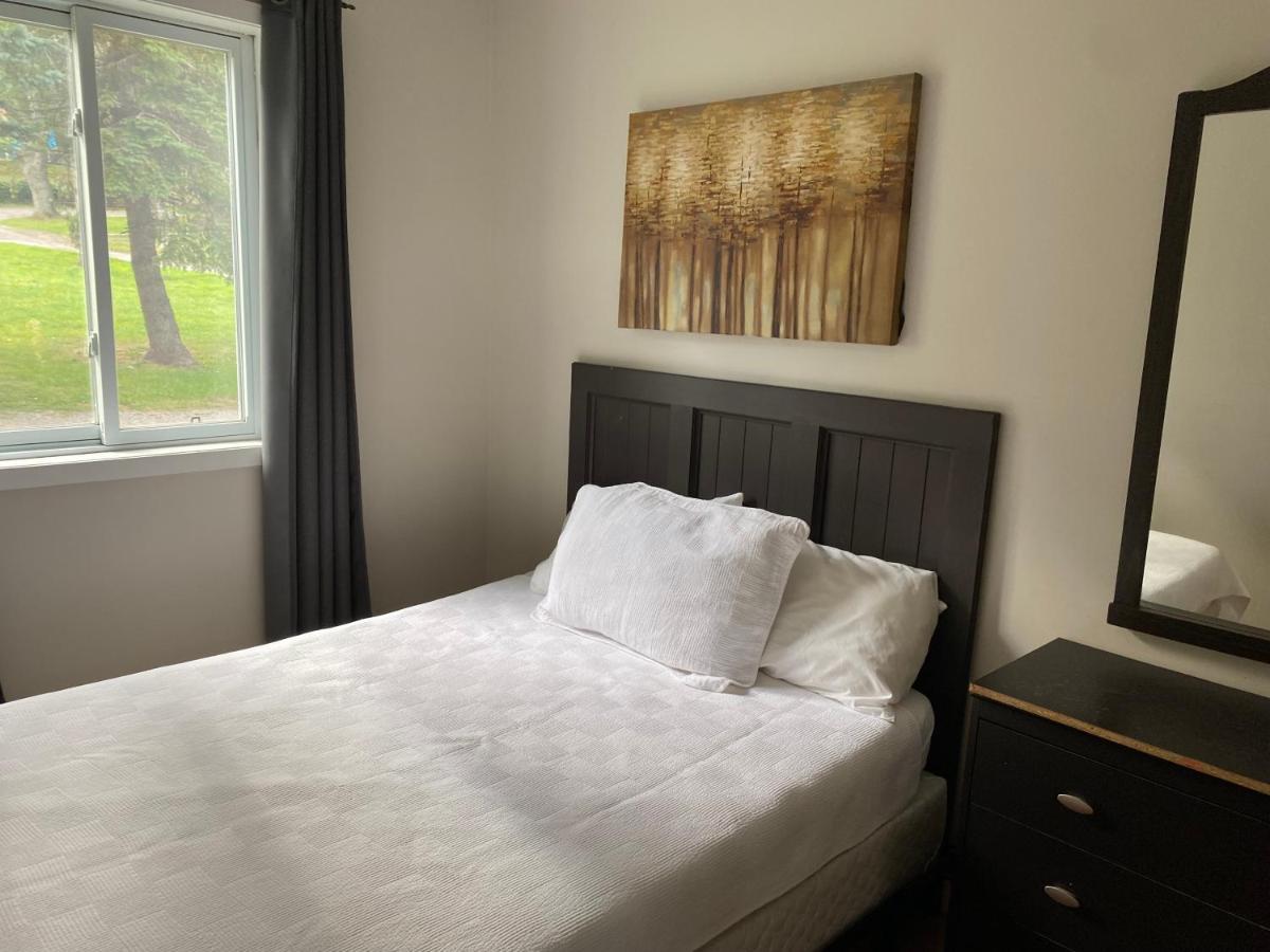 Merland Park Cottages And Motel بيكتون المظهر الخارجي الصورة